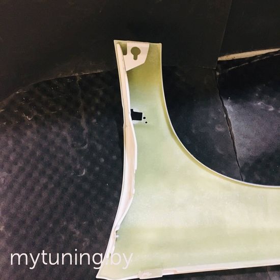 Стеклопластиковые крылья для Peugeot 406 До рестайлинг