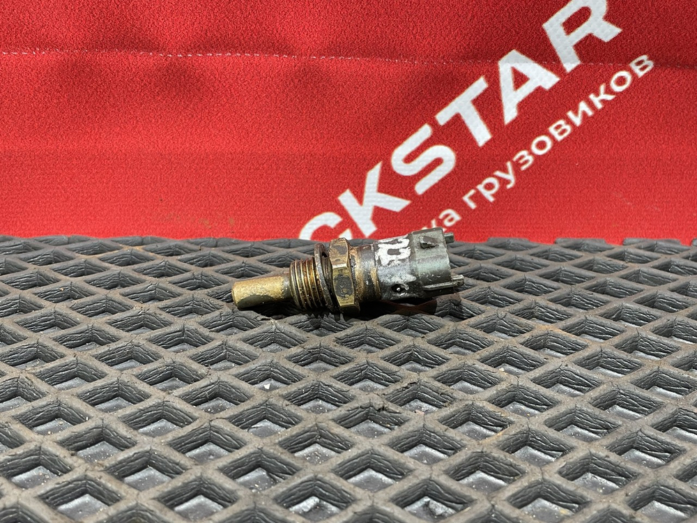 Датчик температуры охлаждающей жидкости