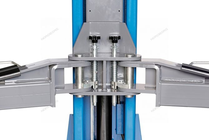 NORDBERG (N4122HM-4B) Подъемник 2-стоечный 4 т, с верхней синхронизацией, снятие со стопоров с одной колонны, 380 В, синий