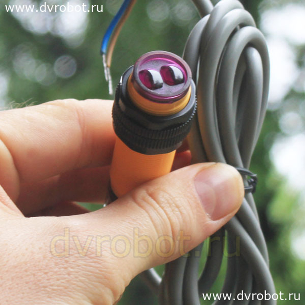 Датчик E3F-DS10Y1 220V/10см