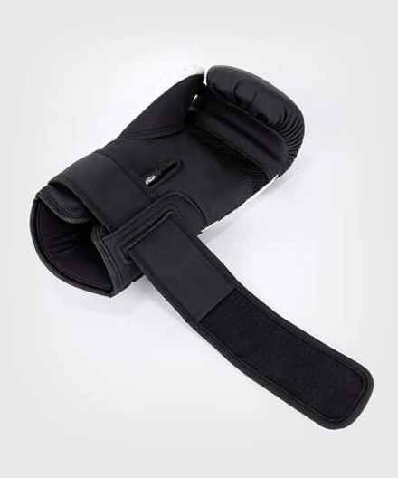 Перчатки боксерские Venum Challenger 4.0 Black/White