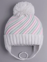 Шапка для девочки на завязках на осень