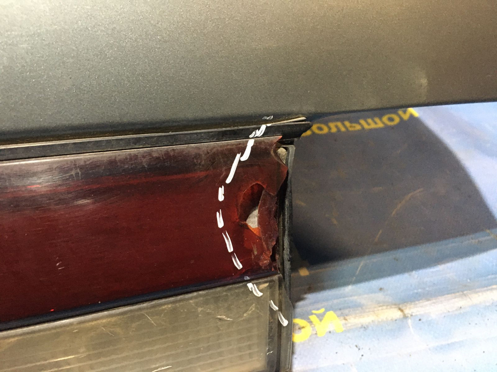 Крышка багажника TOYOTA SPRINTER 1992