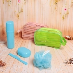 Набор банный дорожный 4шт «Traveler - Полоска», микс 2 цв., (мочалка, футляр 2шт, расческа), 21*12*7см✦