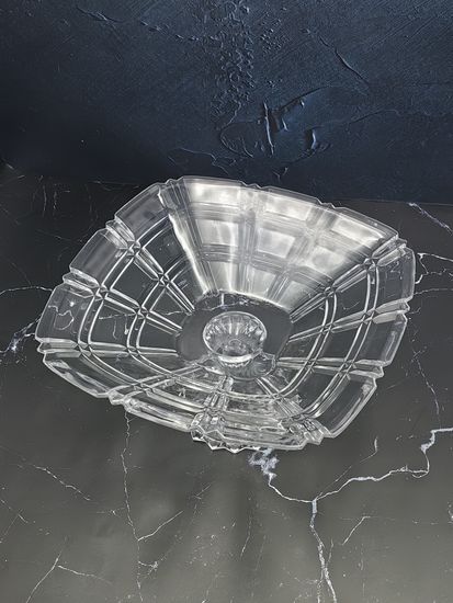 Блюдо-фруктовница стеклянная на ножке 28х15 см.