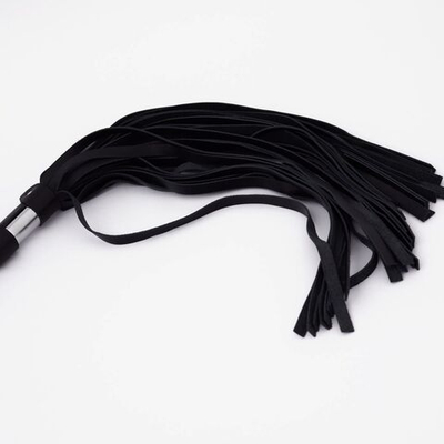 Черный кожаный флоггер со стальной ручкой - 45 см.