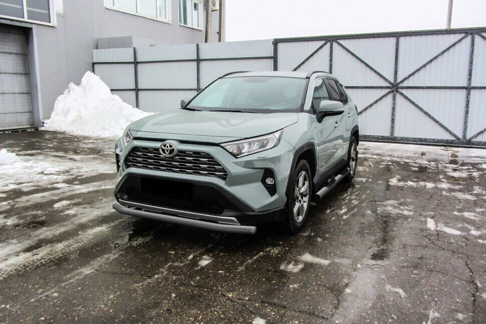 Защита переднего бампера Toyota Rav-4 (2018-2023) d57 серебристая