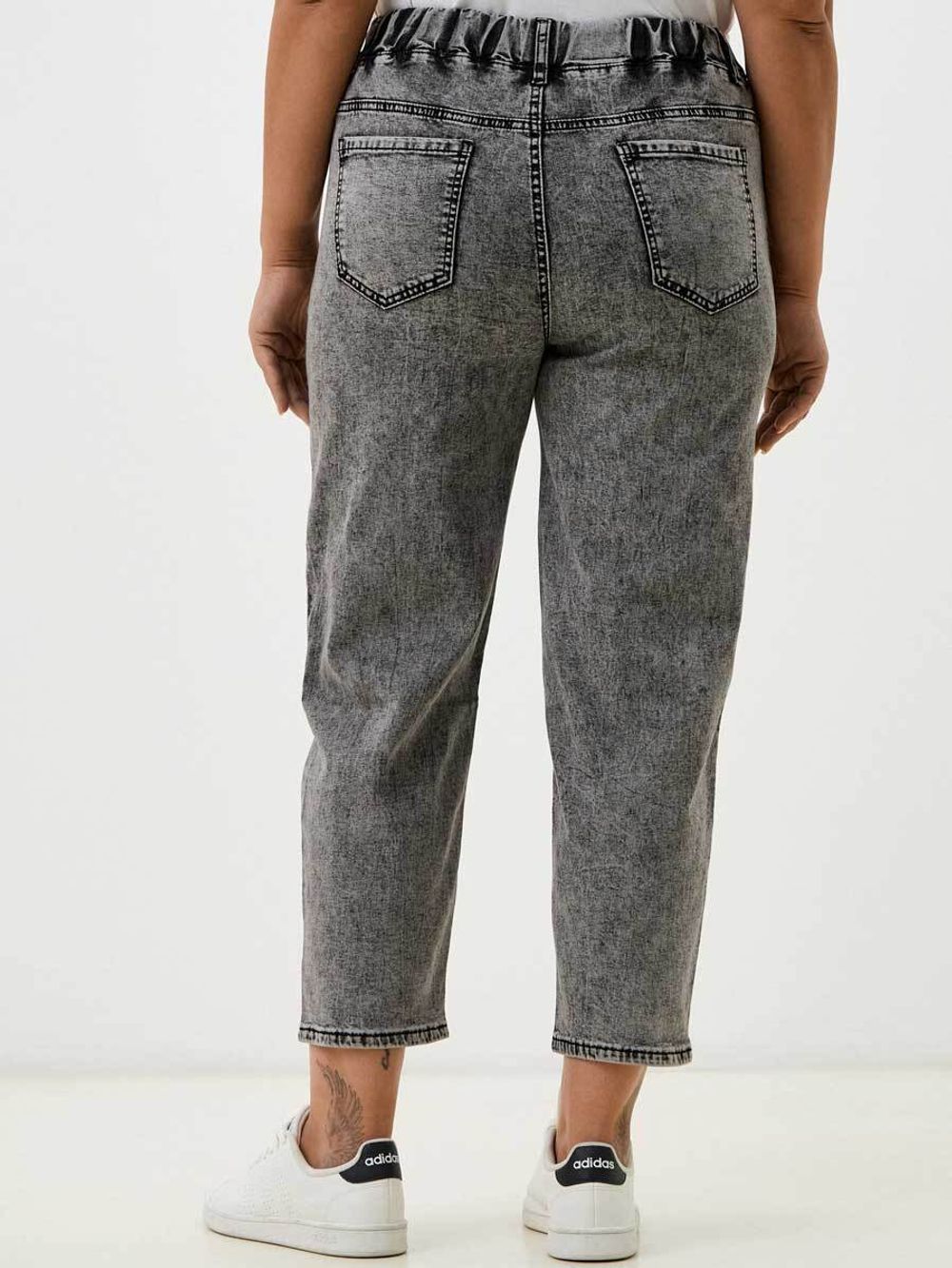 Джинсы на резинке больших размеров