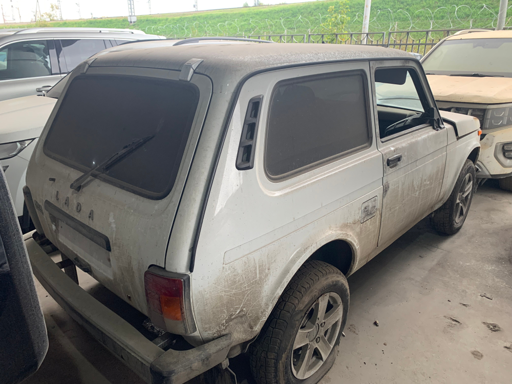 LADA 4X4 Niva Legend 3 дв Luxe 1.7 5МТ