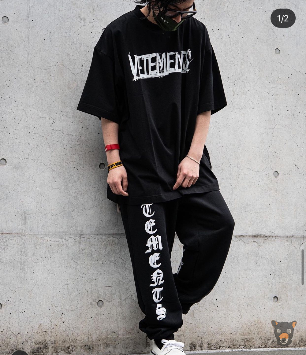 Футболка Vetements "World Tour"