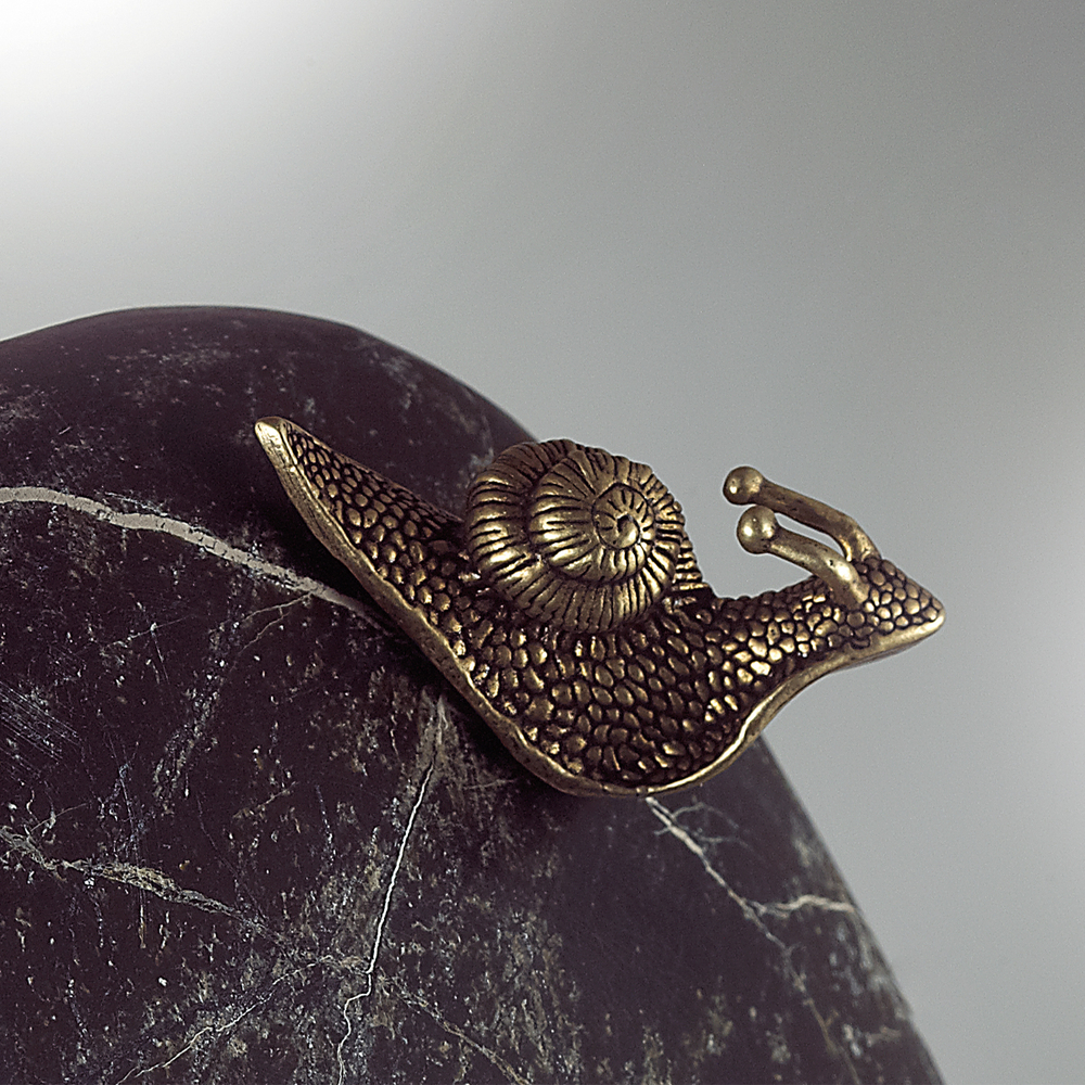 Настенный светодиодный светильник Odeon Light Valley 7068/8WL