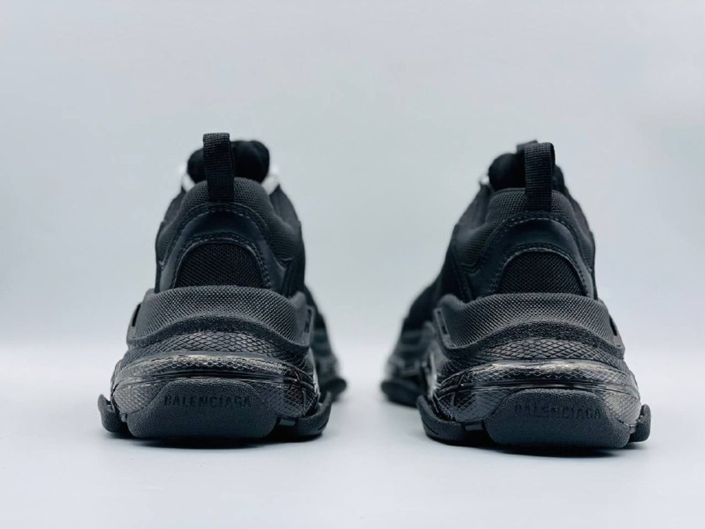 Кроссовки BALENCIAGA TRIPLE