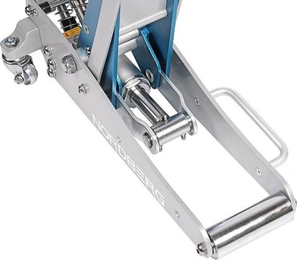 Домкрат подкатной NORDBERG N32015 алюминиевый в сумке, 1,5 т