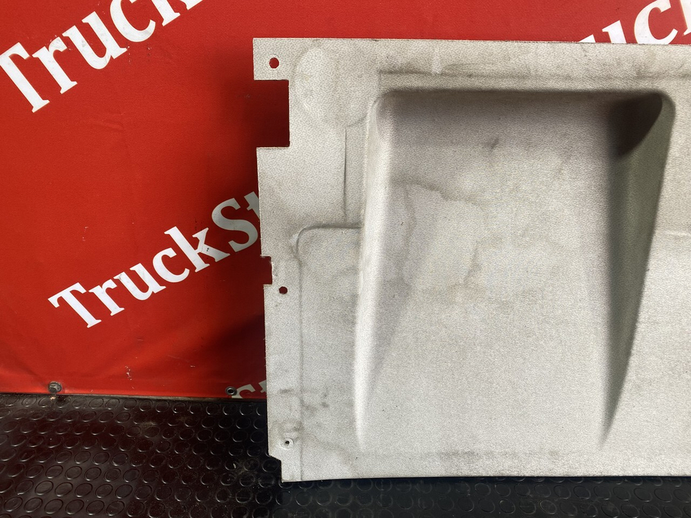 Обшивка салона левая 2018г.