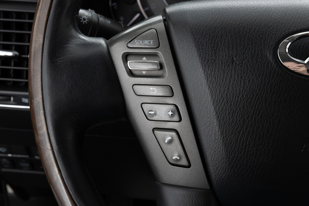Infiniti QX56, 2010 год