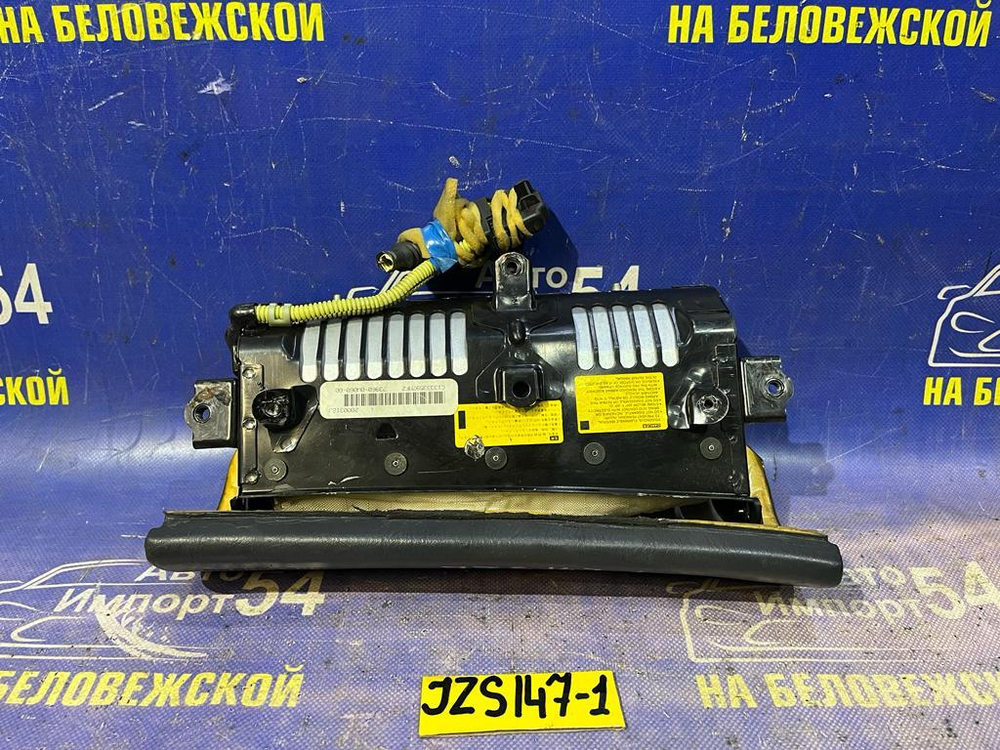 Подушка безопасности пассажирская TOYOTA ARISTO 1996