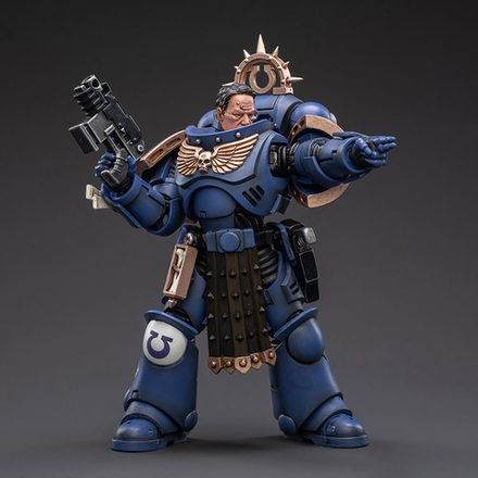 Фигурка Warhammer 40000 Ultramarines Primaris Lieutenant Amulius