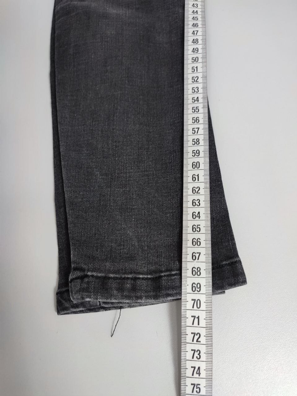 Джинсы Zara темные 40 размер