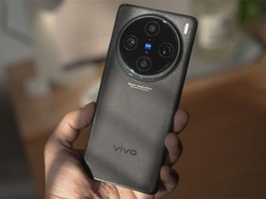 Мини-версию vivo X200 Pro сравнили с iPhone 16 Pro