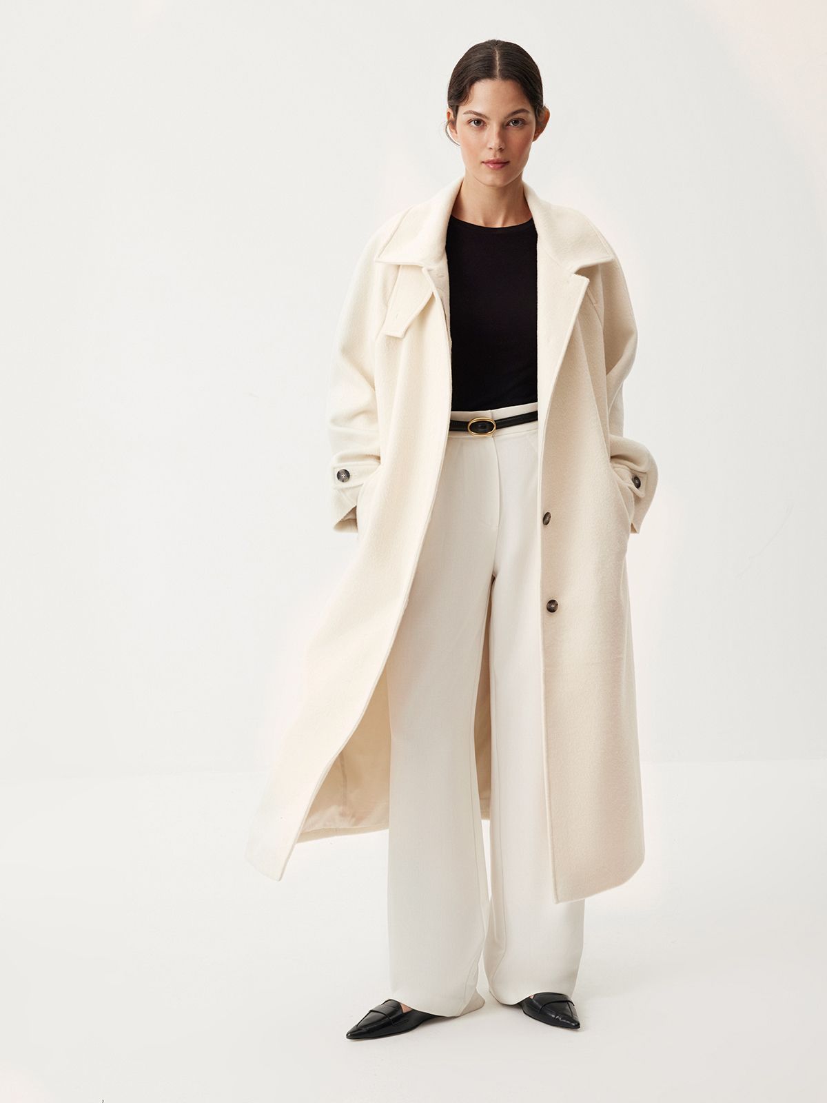 Объемное пальто с воротником-стойкой Daylight