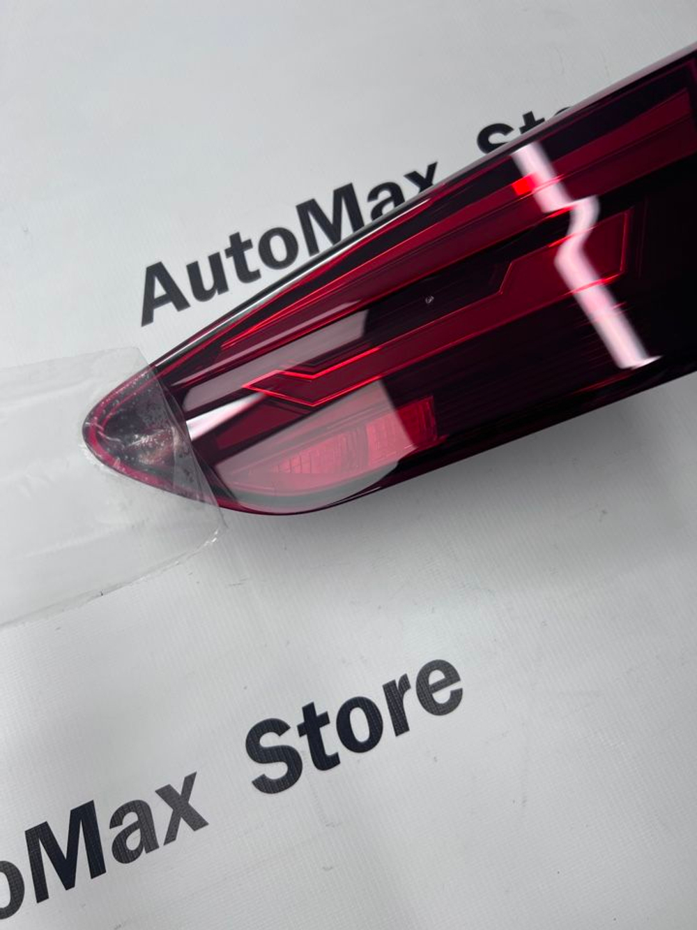 Фонарь задний правый volkswagen polo. 6N5945094. Оригинал.