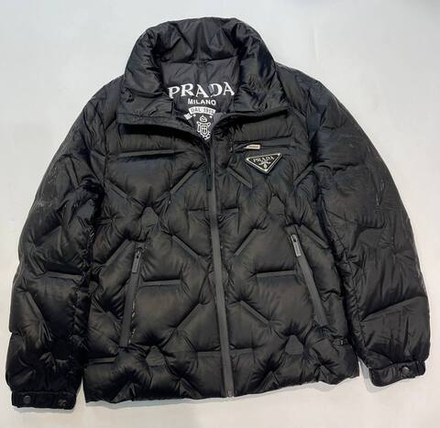 Пуховик Prada