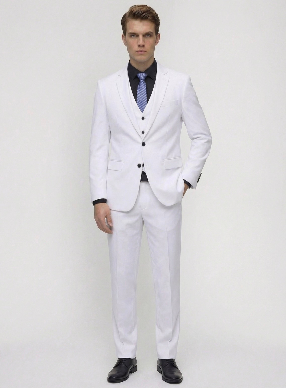 Мужской костюм тройка (белый) А85