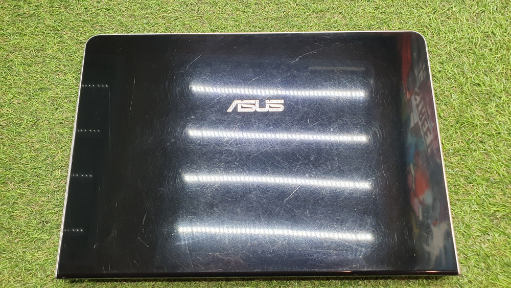 Ноутбук ASUS i5/6 Gb/GT 555M 2 Gb/FHD