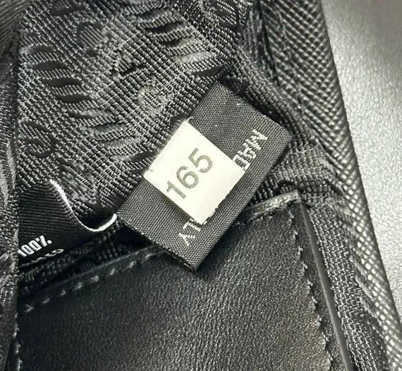 Сумка Prada saffiano чёрная