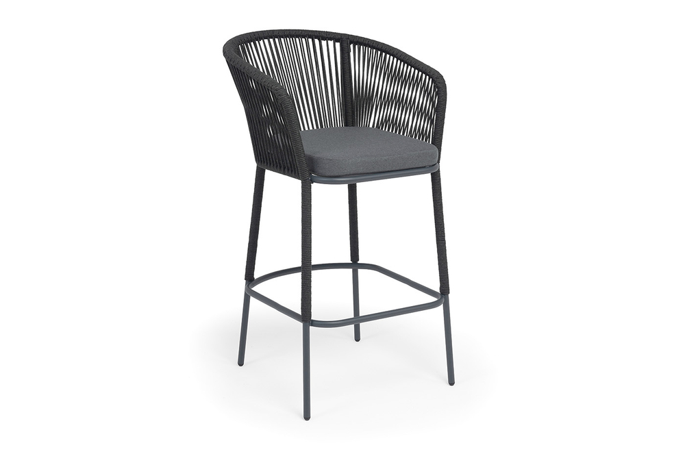 "Марсель" стул барный плетеный из роупа, каркас из стали темно-серый (RAL7024) муар, роуп темно-серый круглый, ткань темно-серая 027 NEW