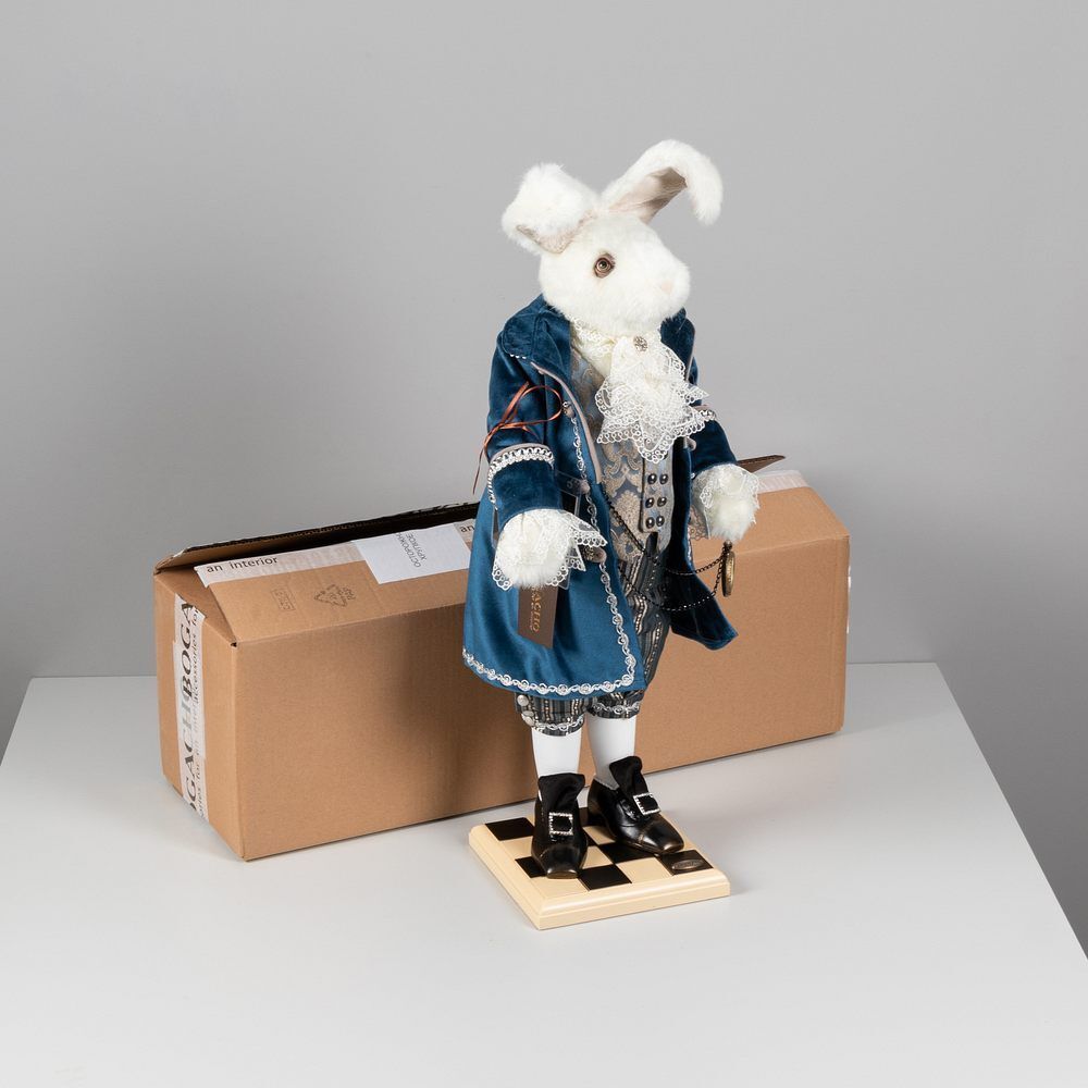 Кукла коллекционная Белый Кролик