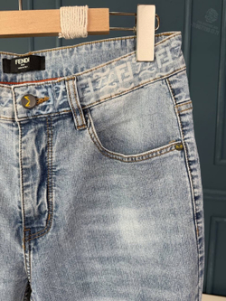 Джинсы Fendi