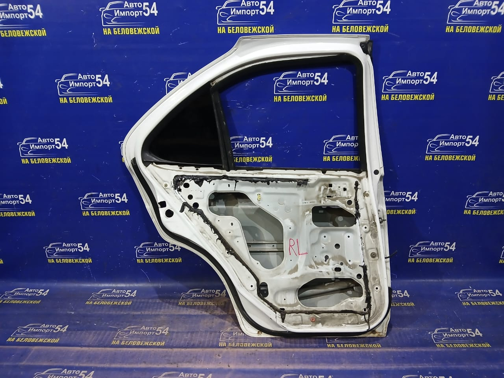 Дверь задняя левая NISSAN SUNNY 2000