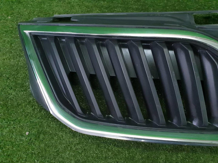 Решетка радиатора Skoda Rapid 1 (2012-2020)