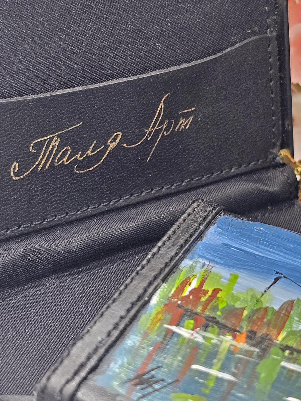 Визитница для собственных визиток в виде кейса с авторской росписью акрилом " В камышах"