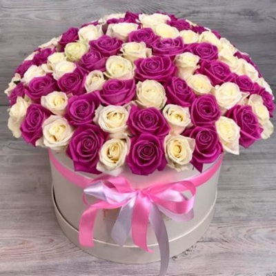 Шляпная коробка из 101 розы