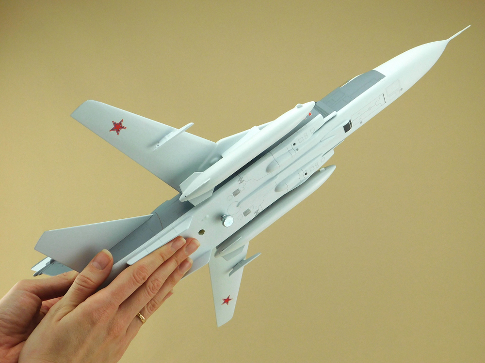 Модель самолета Су-24М (М1:48 ВКС России, RF-95091, 47)