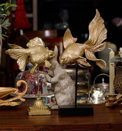 Рыба на чёрной подставке 43 см