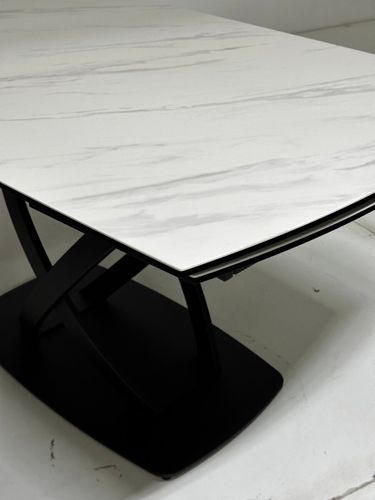 Стол FOGGIA 140 KL-99 Белый мрамор матовый, итальянская керамика/ черный каркас