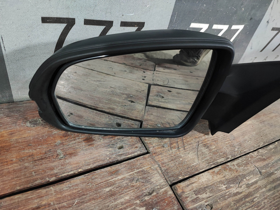 Зеркало левое 6 pin LADA Vesta 15-нв Б/У Оригинал 8450030231