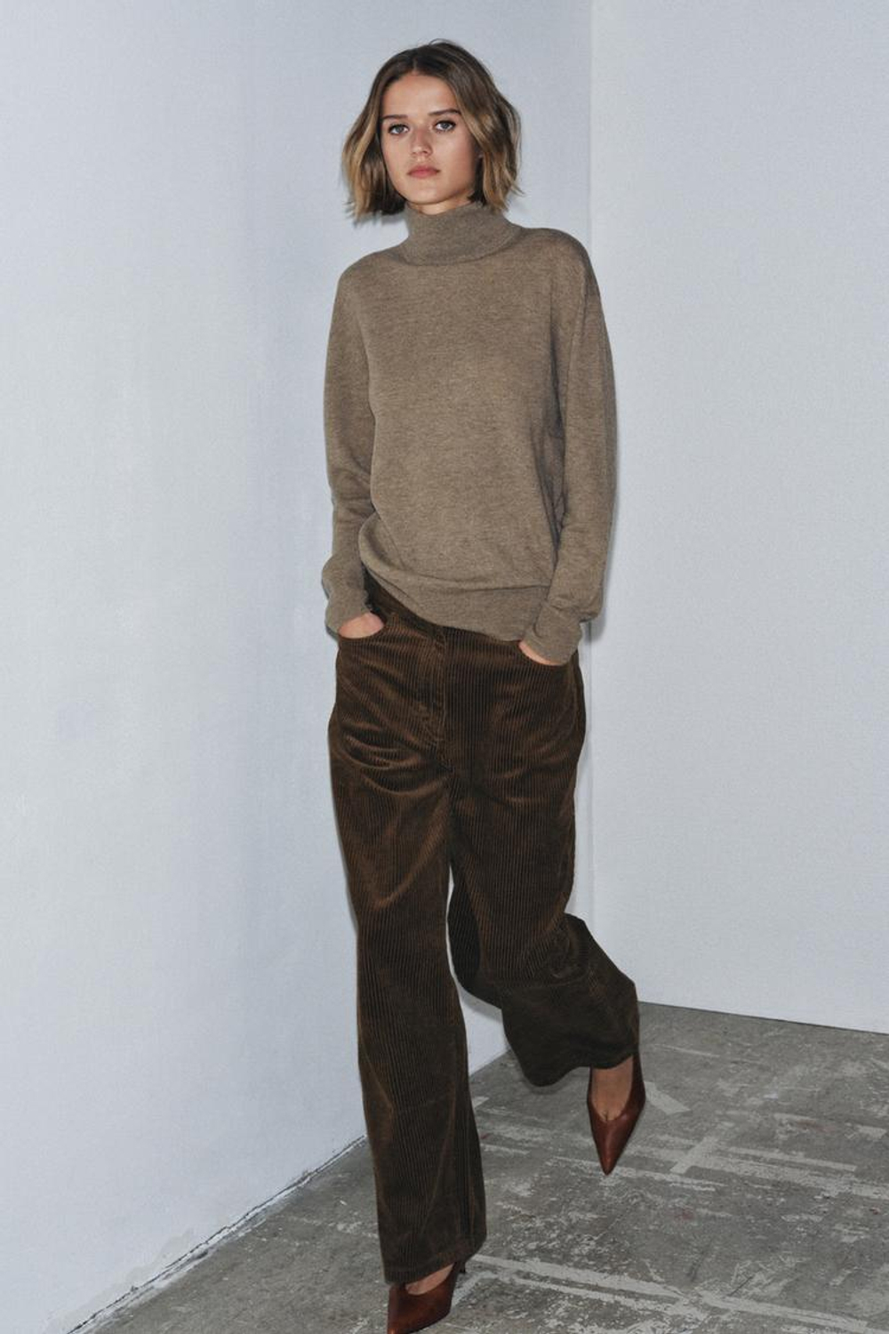 ZARA СВИТЕР ИЗ 100% ЭКСТРАМЯГКОЙ ШЕРСТИ, СВЕТЛО-КОРИЧНЕВЫЙ