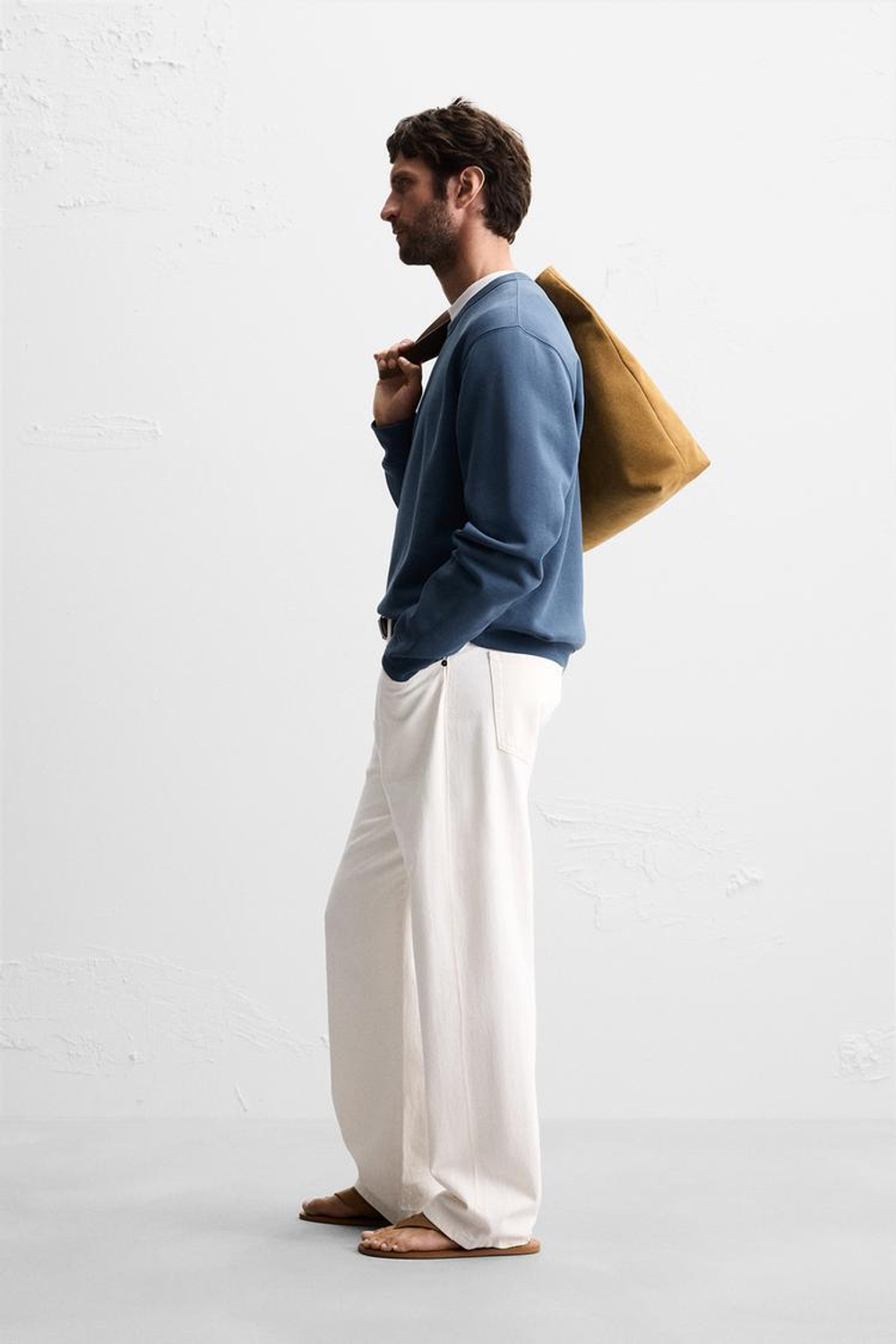 ZARA БАЗОВАЯ ТОЛСТОВКА С КРУГЛЫМ ВЫРЕЗОМ, ВЫЦВЕТШИЙ СИНИЙ