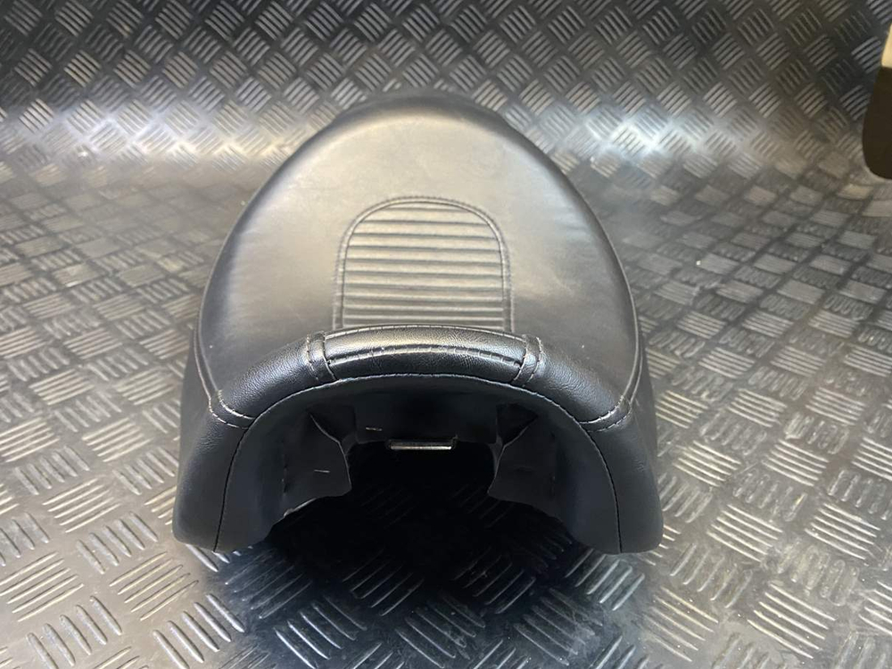 Сиденье Harley-Davidson FXDL1580 053403