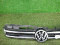 Решетка радиатора VW Touareg 2 NF (2010-2014)