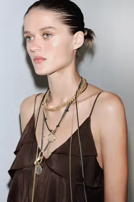 ZARA НАБОР ИЗ ТРЕХ ОЖЕРЕЛИЙ С МЕДАЛЬОНОМ И РОГОМ, ЗОЛОТИСТЫЙ