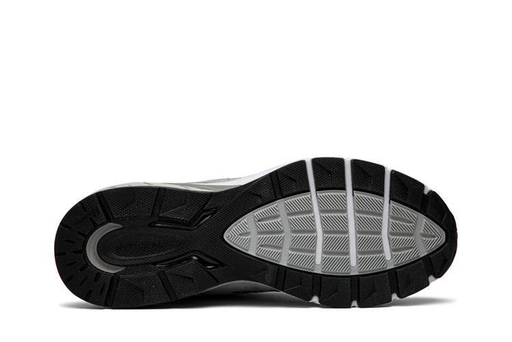 Кроссовки New Balance Nb 990 V5