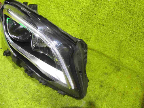 Битая Фара правая Mercedes GLA x156 (2017-2020) LED