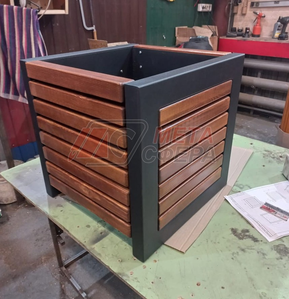 Вазон Бонжур