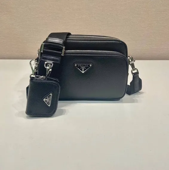 Сумка через плечо Prada из кожи Saffiano