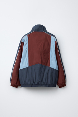 ZARA ЛЕГКИЙ ДОЖДЕВИК ИЗ ВЫСОКОТЕХНОЛОГИЧНОЙ КОНТРАСТНОЙ ТКАНИ, ГРАНАТОВЫЙ